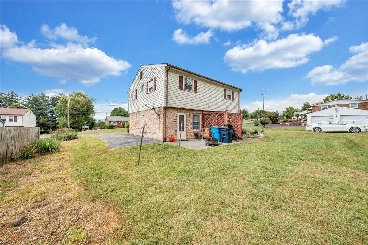 4419 Old Virginia ST NE #& 4421 - Photo 5