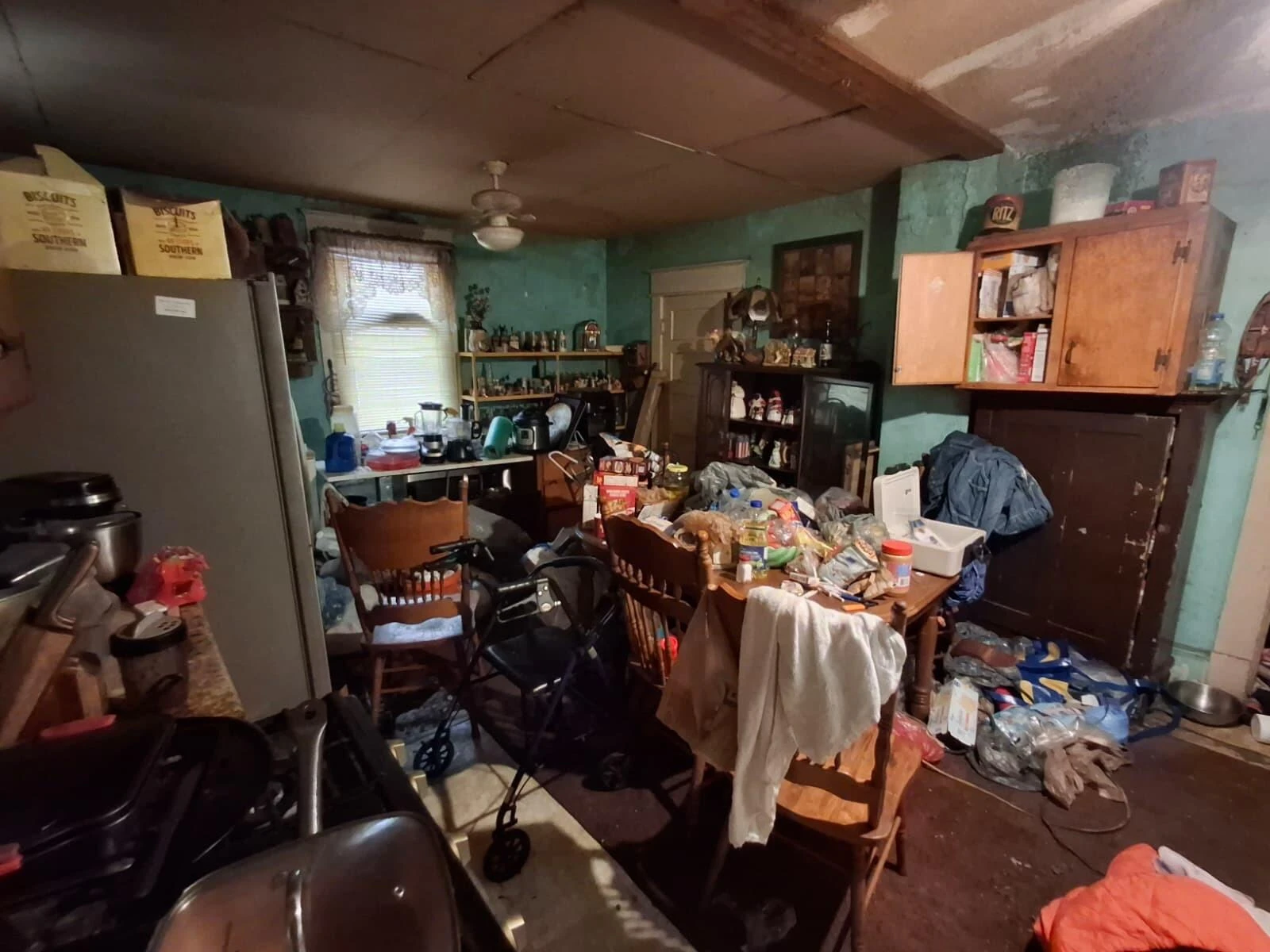1503 Wise AVE SE - Photo 10