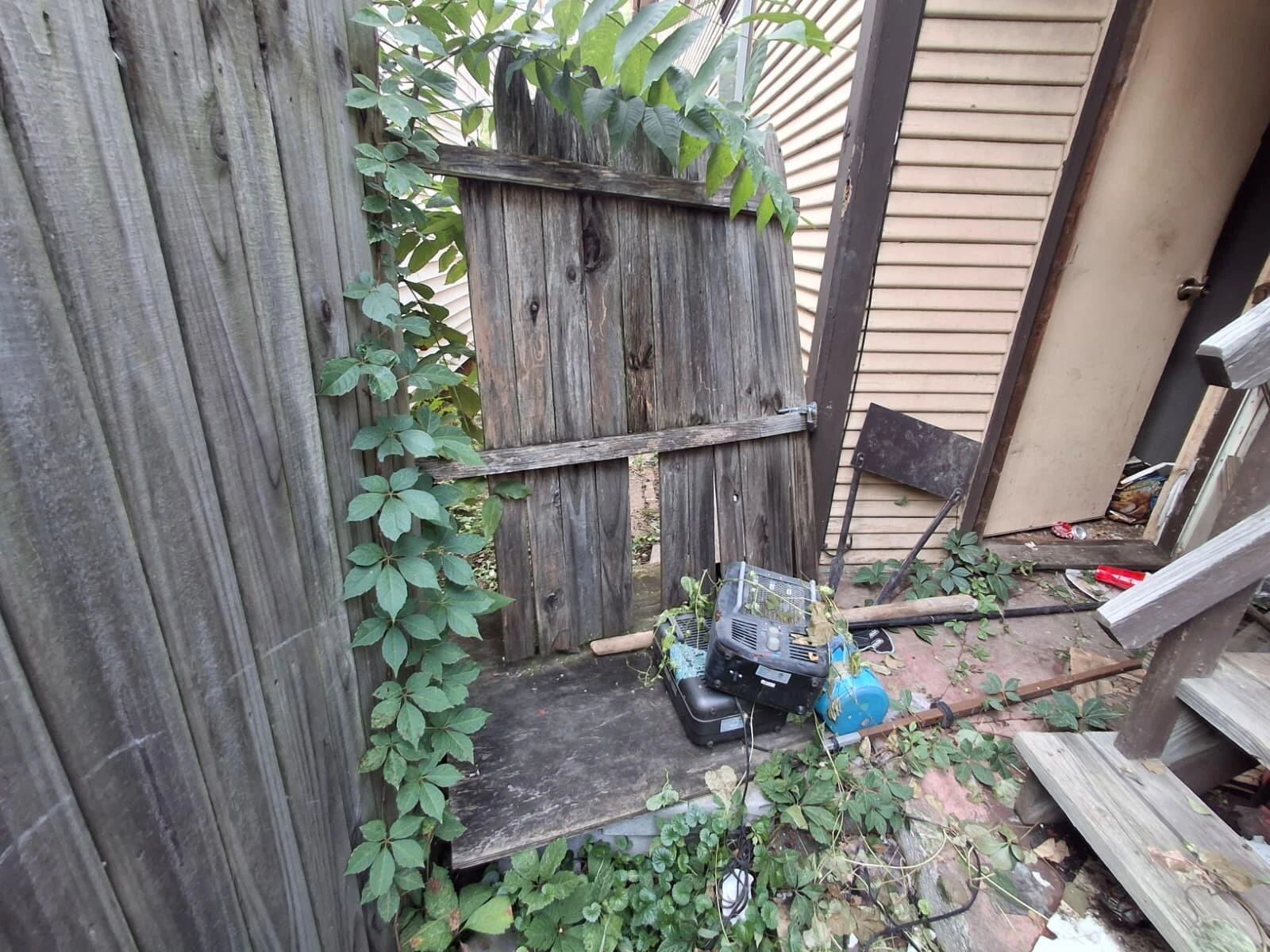 1503 Wise AVE SE - Photo 42
