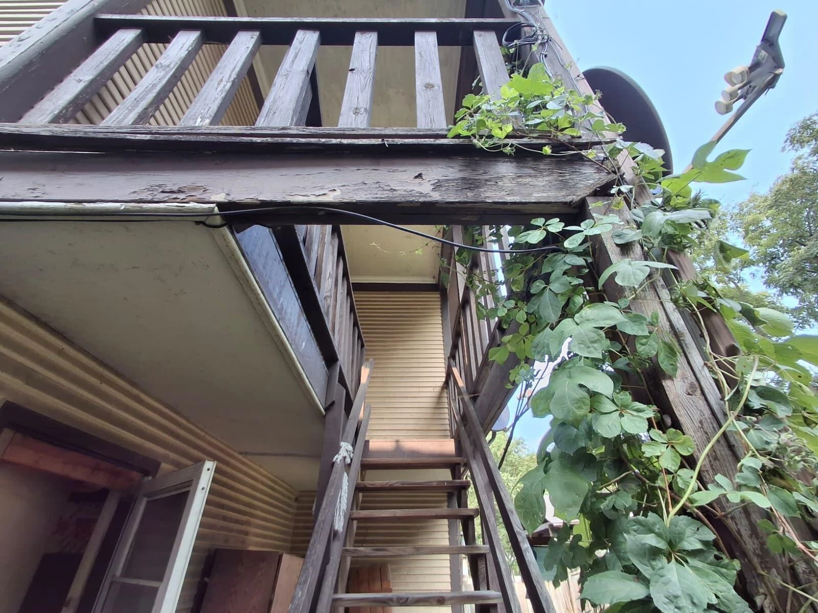 1503 Wise AVE SE - Photo 45