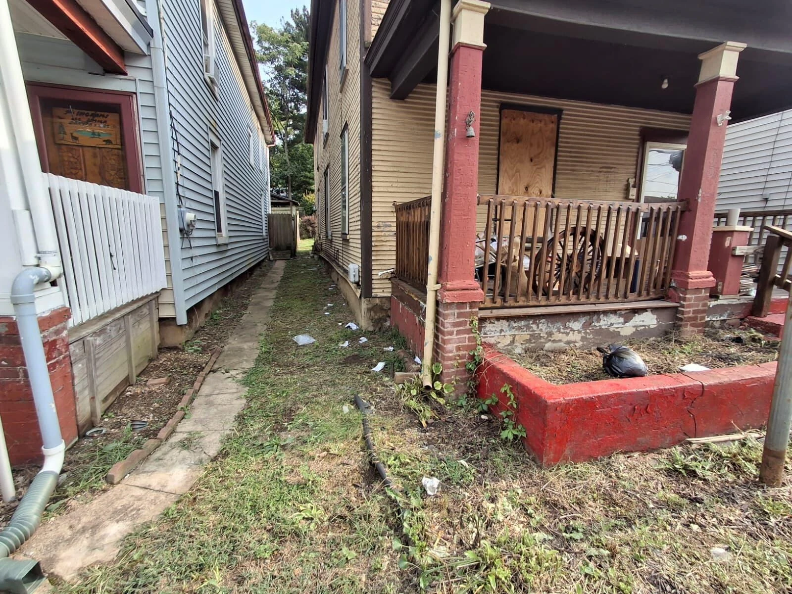 1503 Wise AVE SE - Photo 5