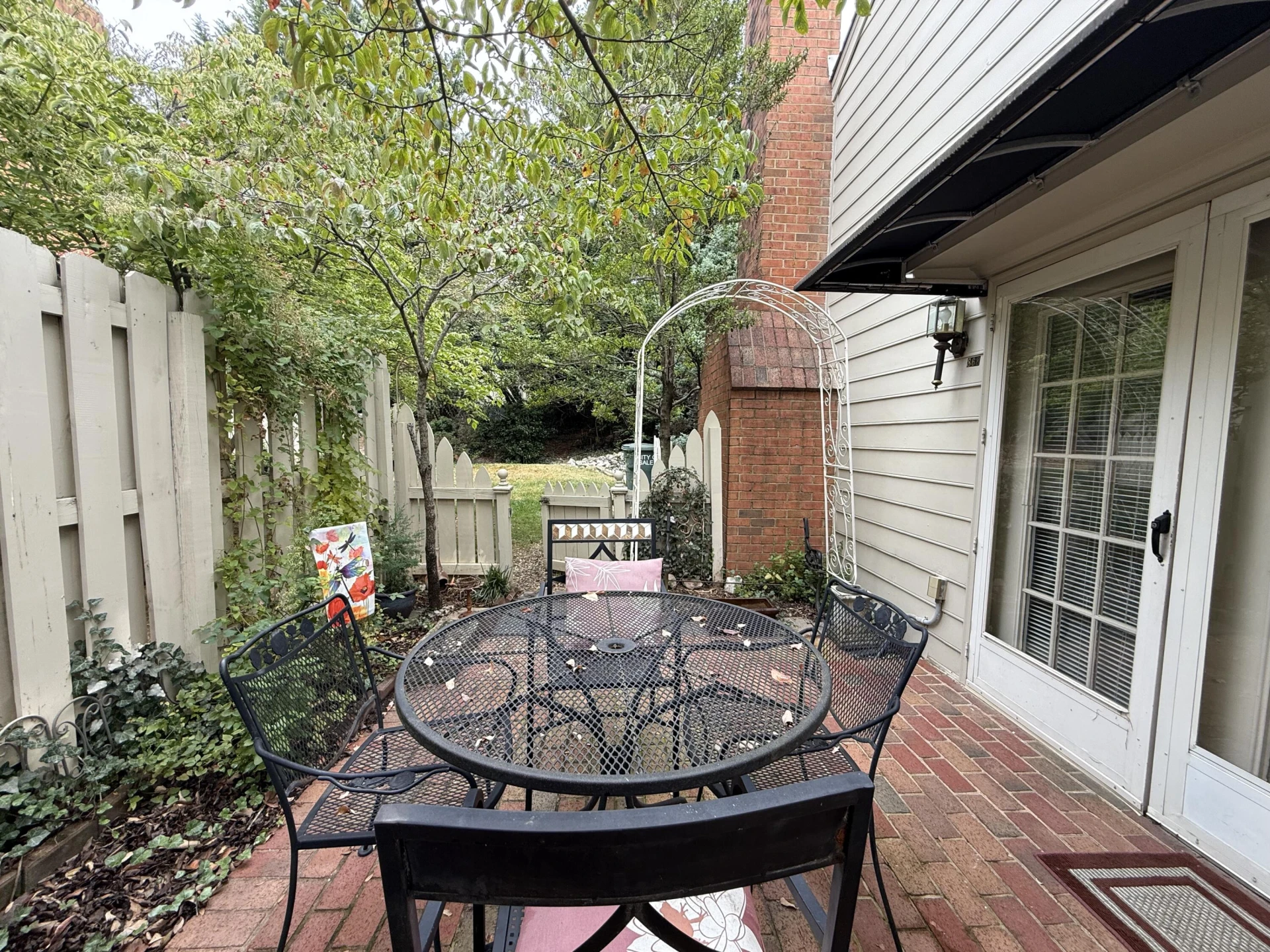 868 STONEGATE CT - Photo 2