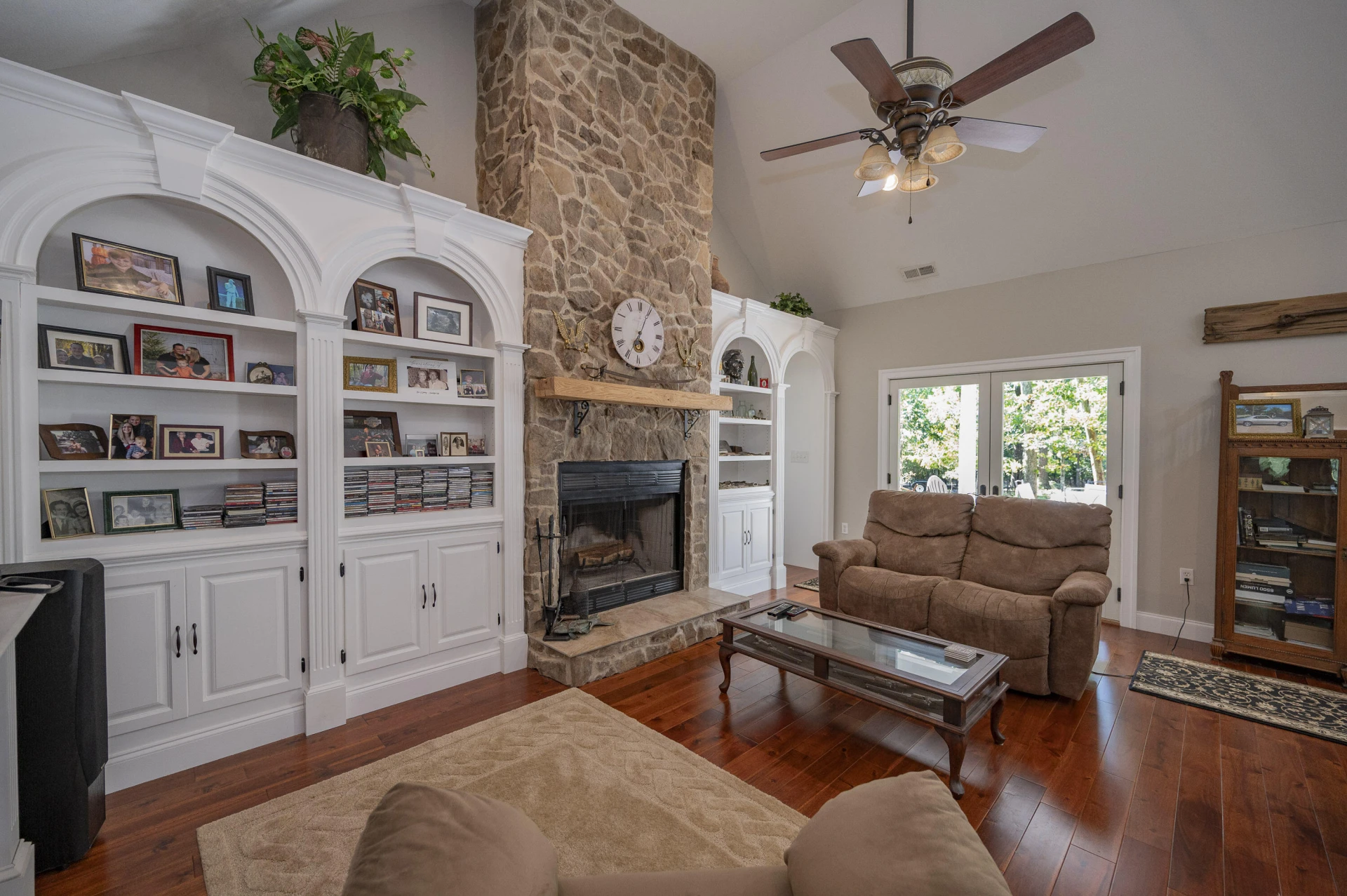 2815 Cobbs Mountain RD - Photo 2