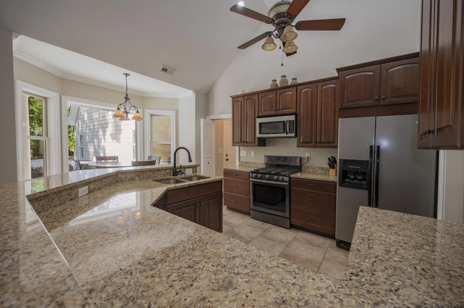 2815 Cobbs Mountain RD - Photo 4