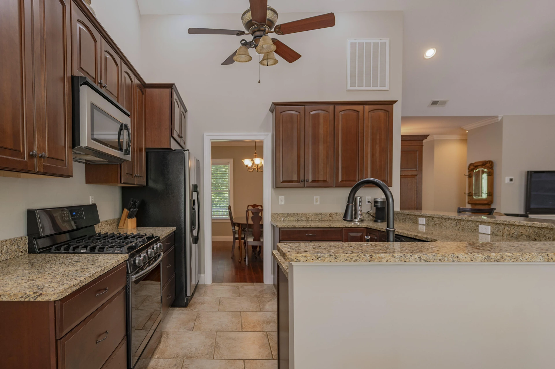 2815 Cobbs Mountain RD - Photo 9