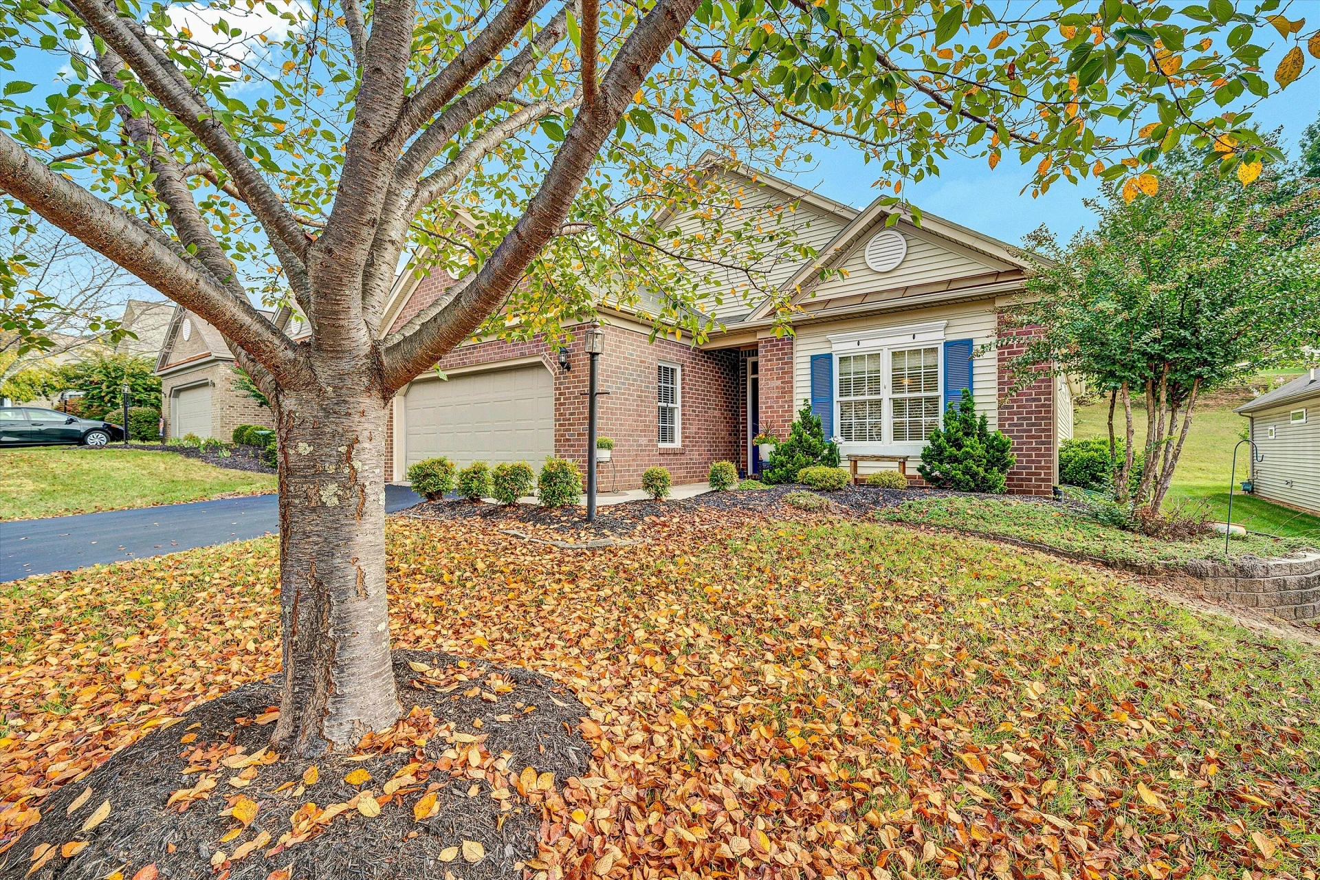 1351 Aarons Run CIR - Photo 2