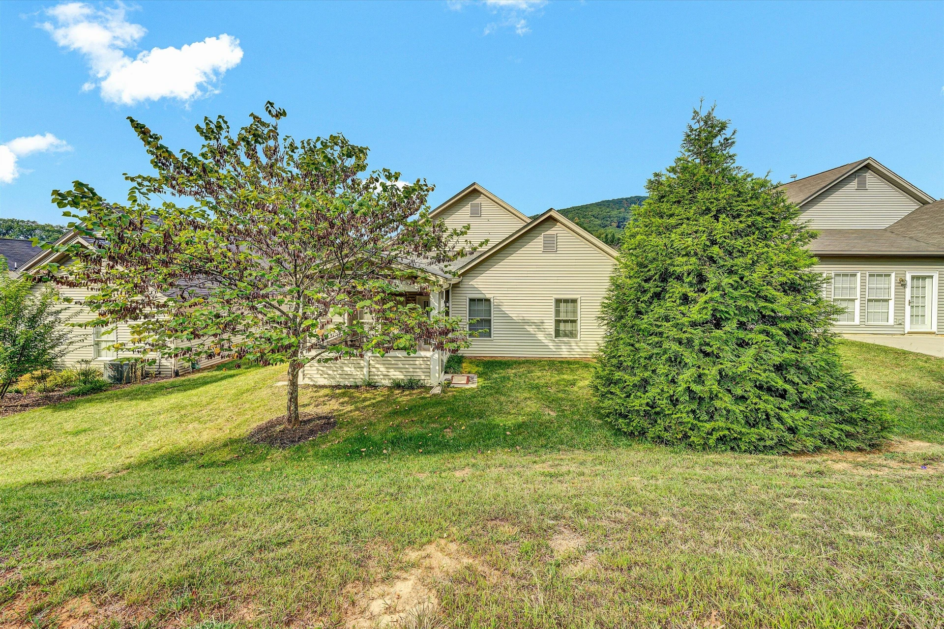 1351 Aarons Run CIR - Photo 32