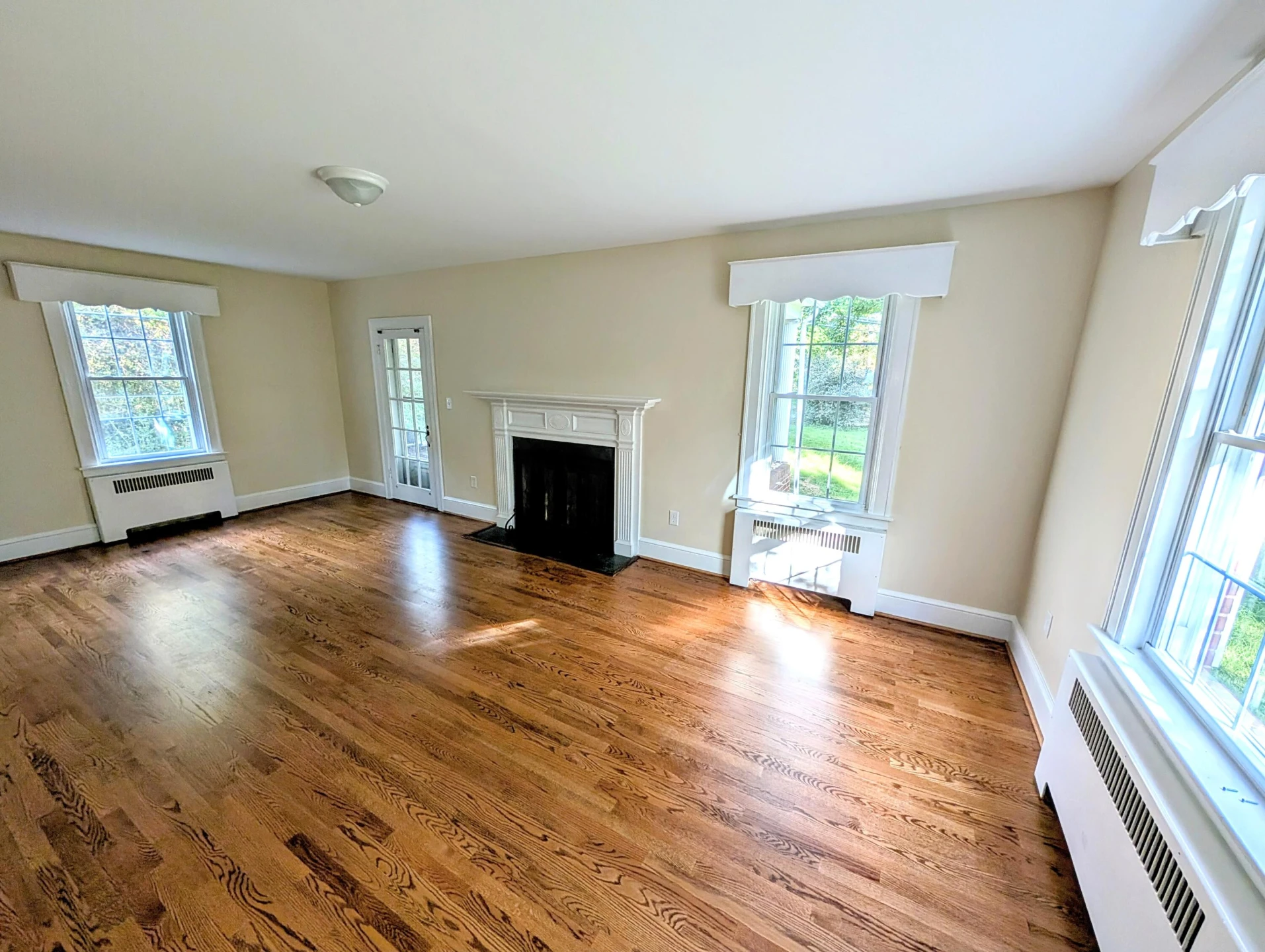 3403 Bennington LN - Photo 5