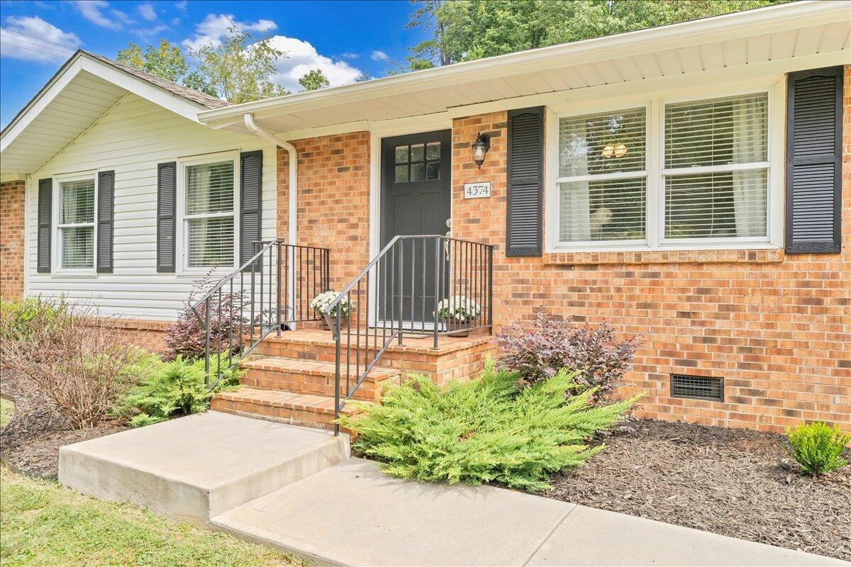 4374 Van Winkle RD SW - Photo 3