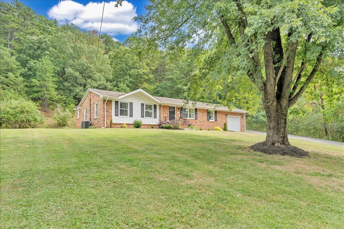 4374 Van Winkle RD SW - Photo 49