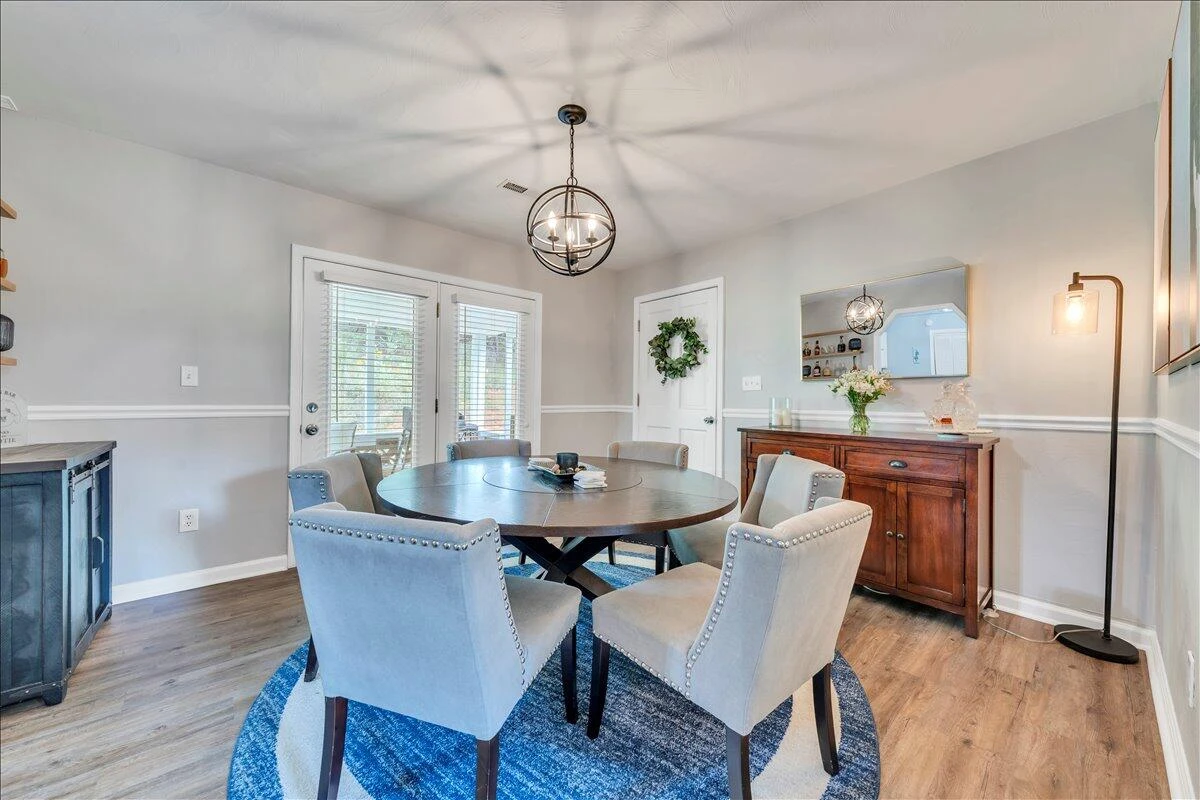 4374 Van Winkle RD SW - Photo 8