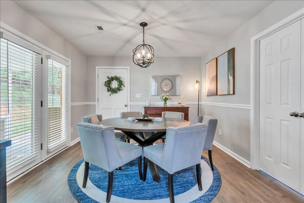 4374 Van Winkle RD SW - Photo 10