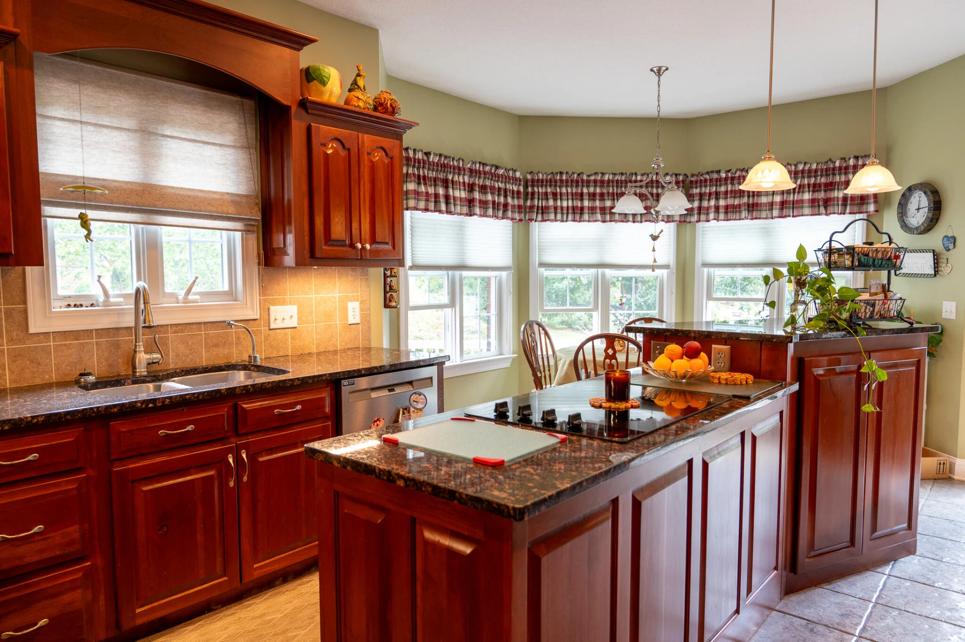 550 Loretto DR - Photo 18