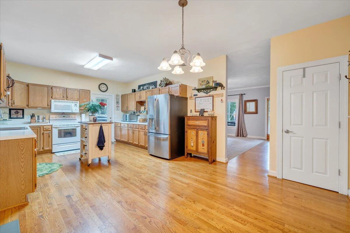 511 White Oak DR - Photo 14