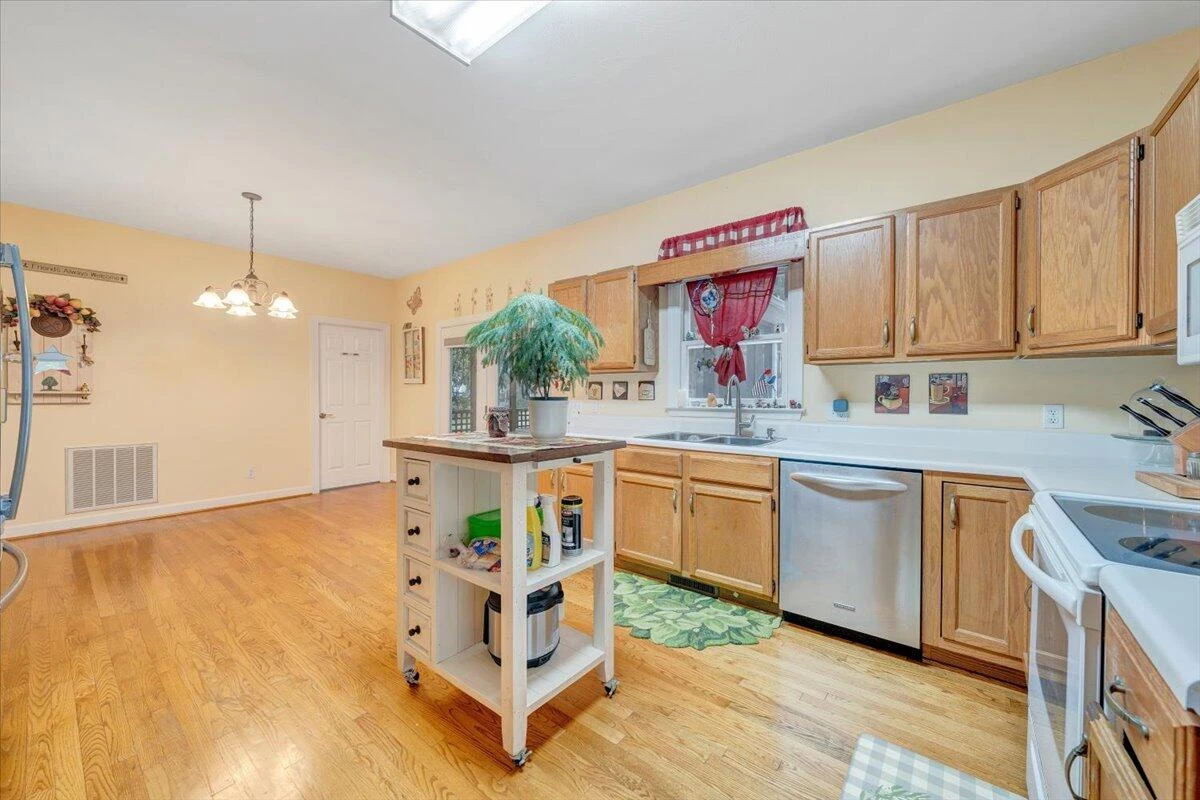 511 White Oak DR - Photo 20