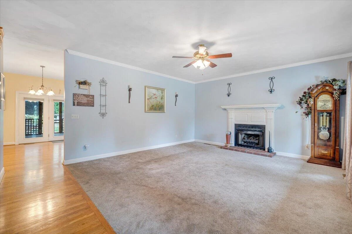 511 White Oak DR - Photo 3