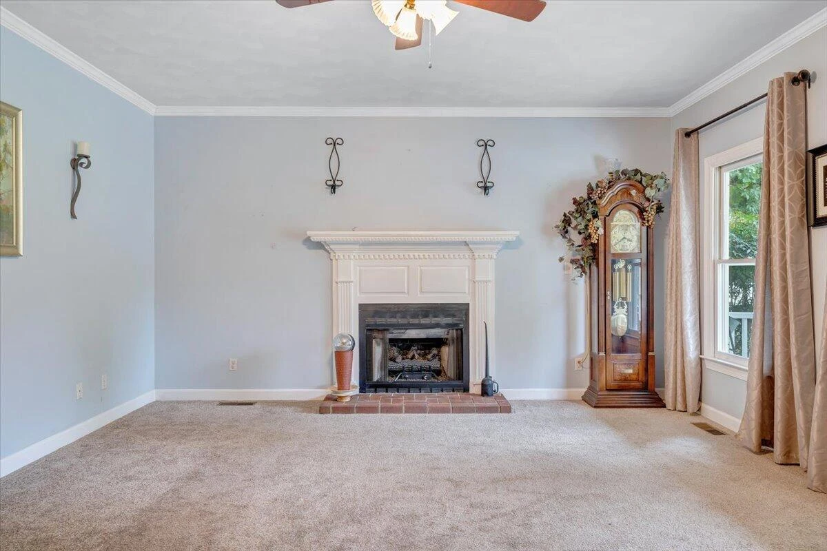 511 White Oak DR - Photo 4