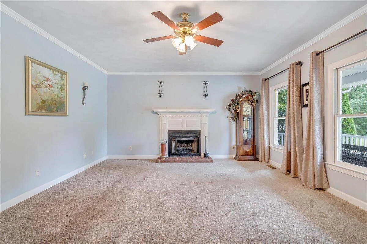 511 White Oak DR - Photo 5