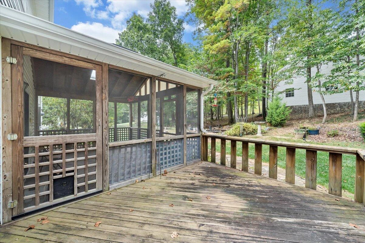 511 White Oak DR - Photo 67