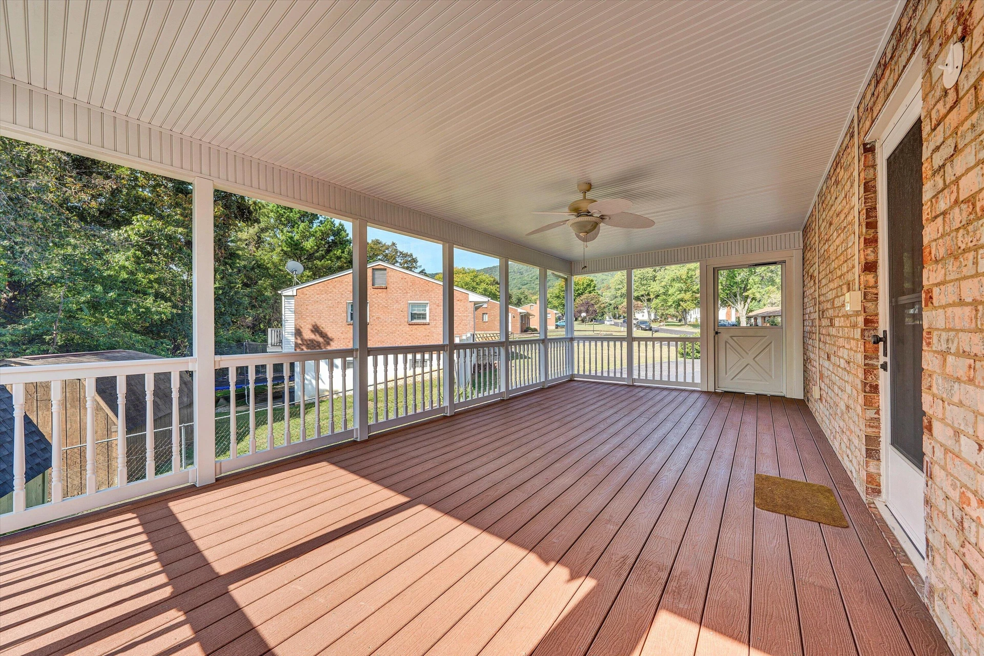 144 Lenox CIR - Photo 20