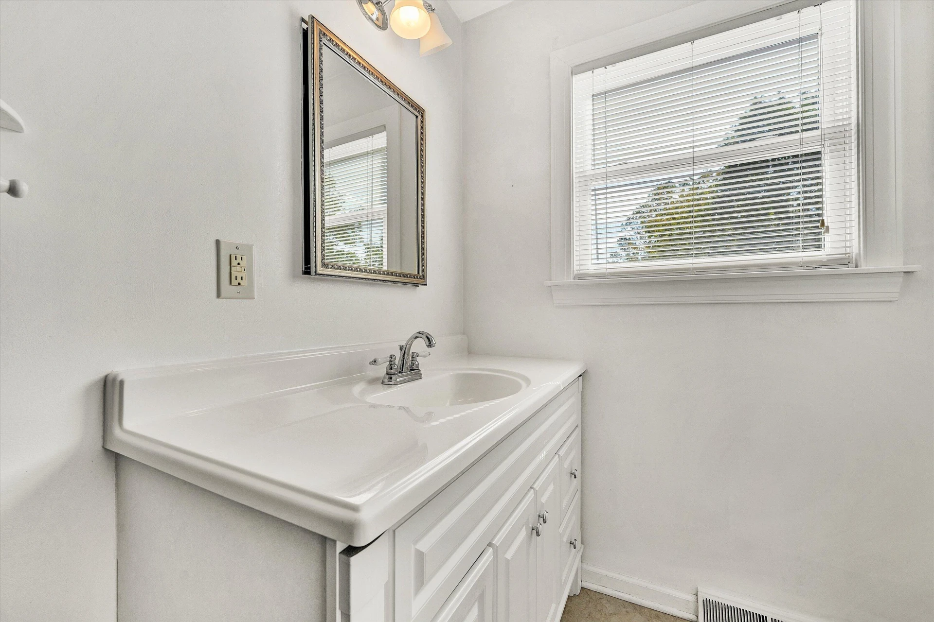 144 Lenox CIR - Photo 26