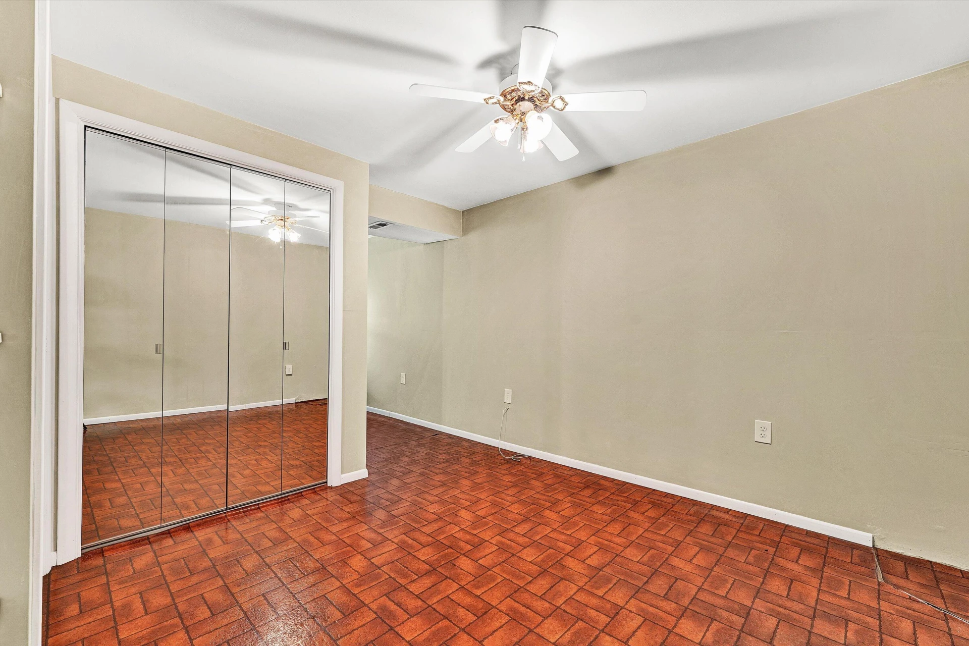 144 Lenox CIR - Photo 38