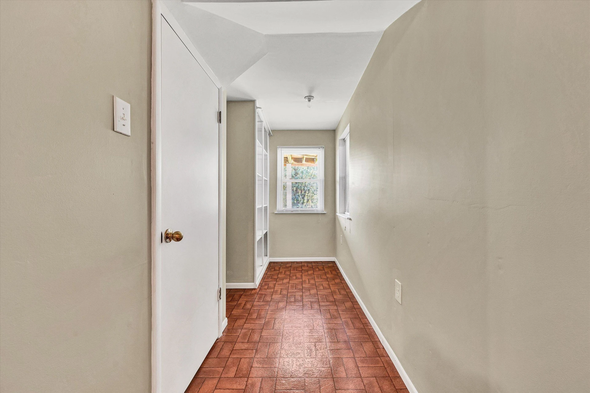 144 Lenox CIR - Photo 40