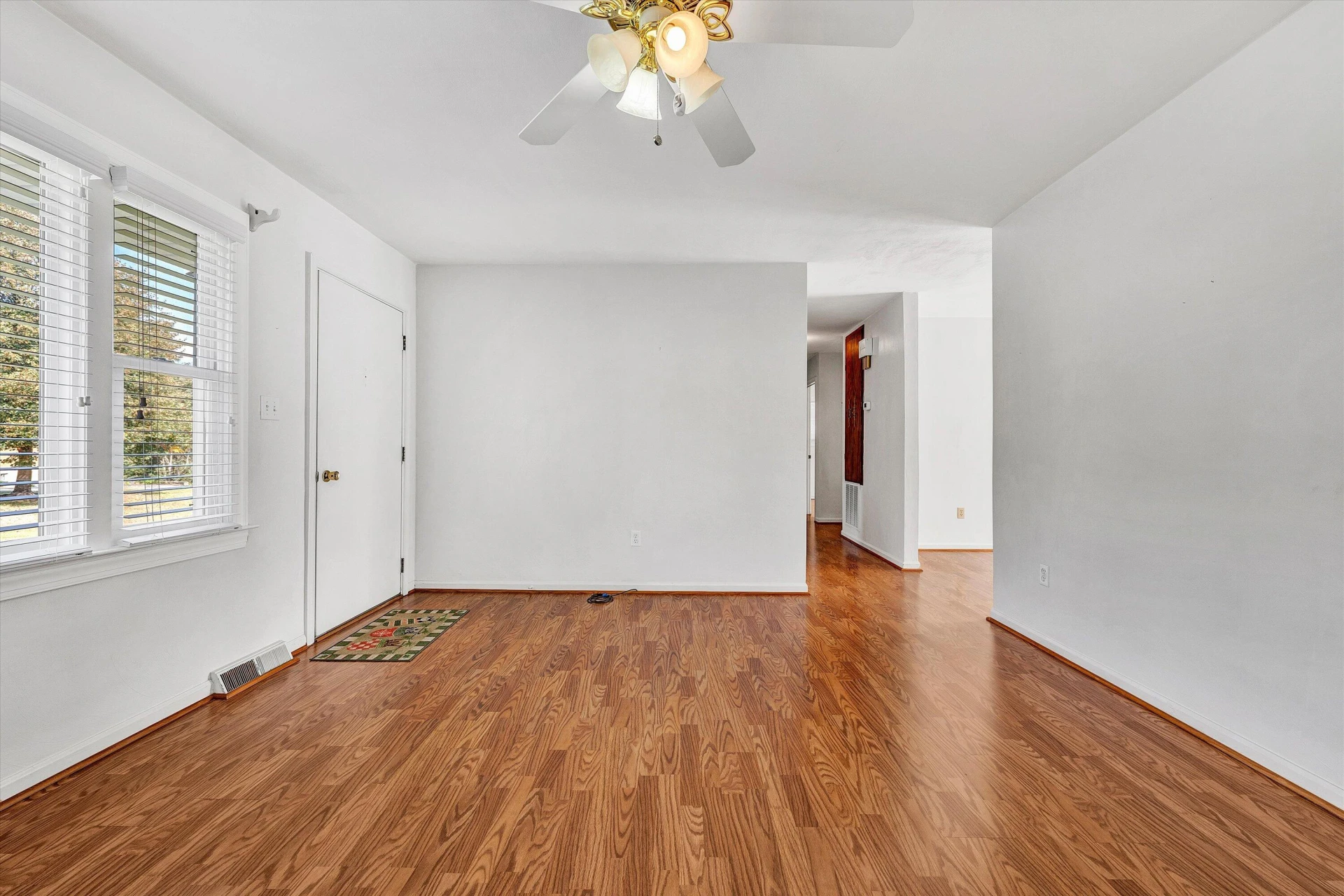 144 Lenox CIR - Photo 9