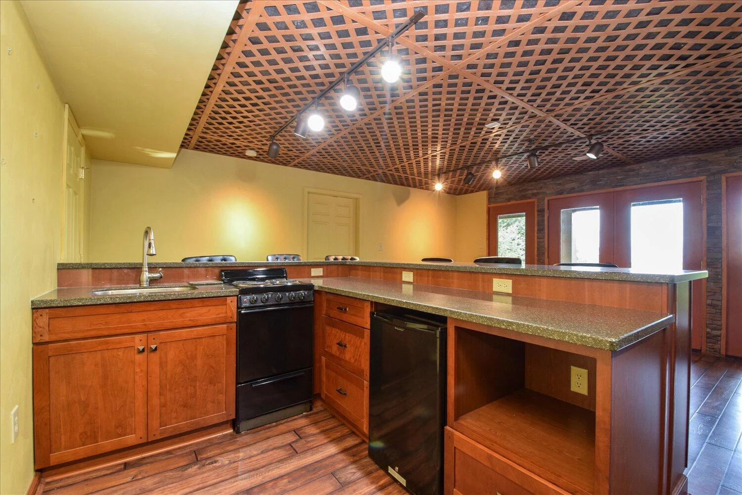 1020 Overlook PKWY - Photo 31