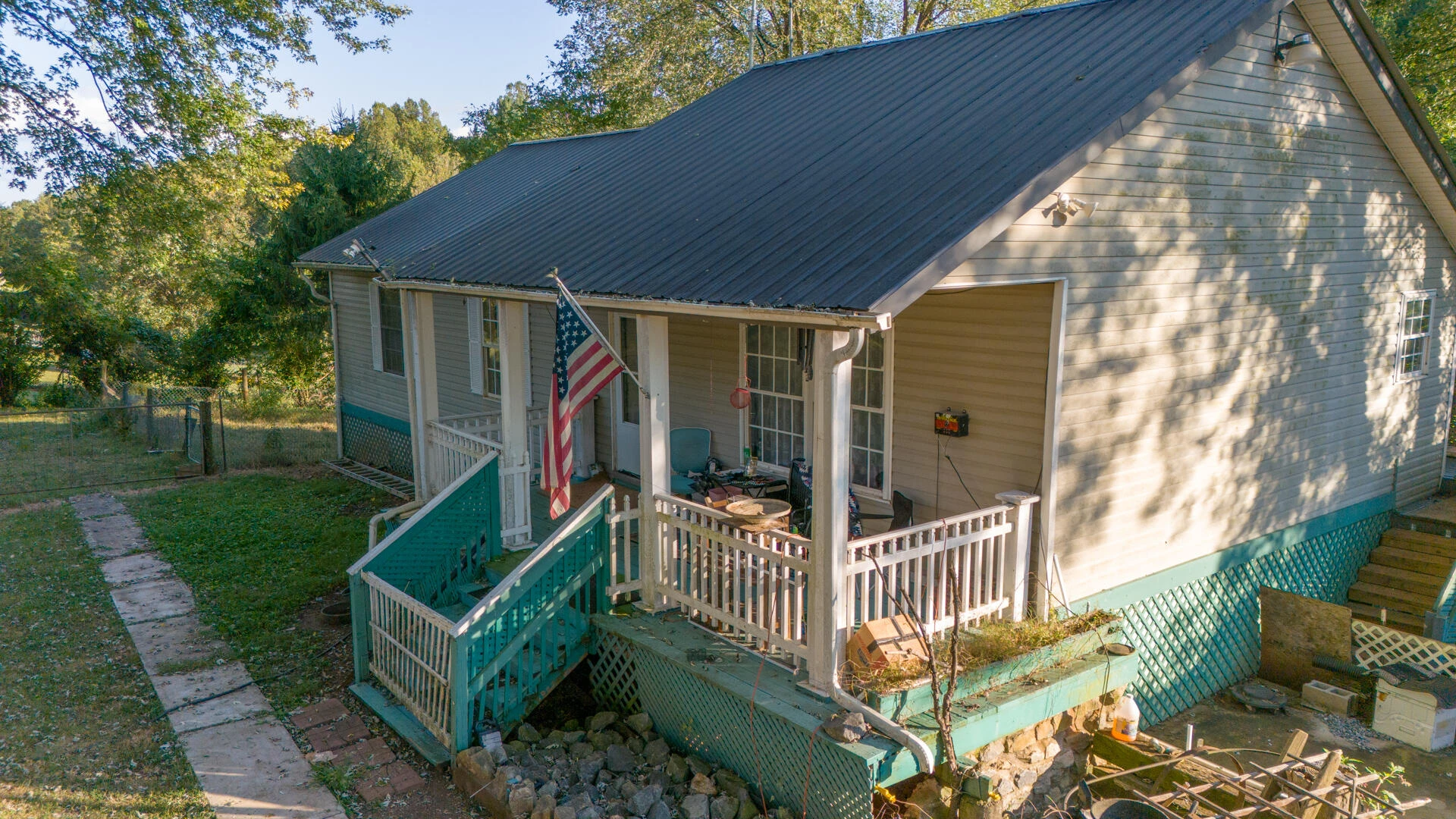 1240 Clearwater DR