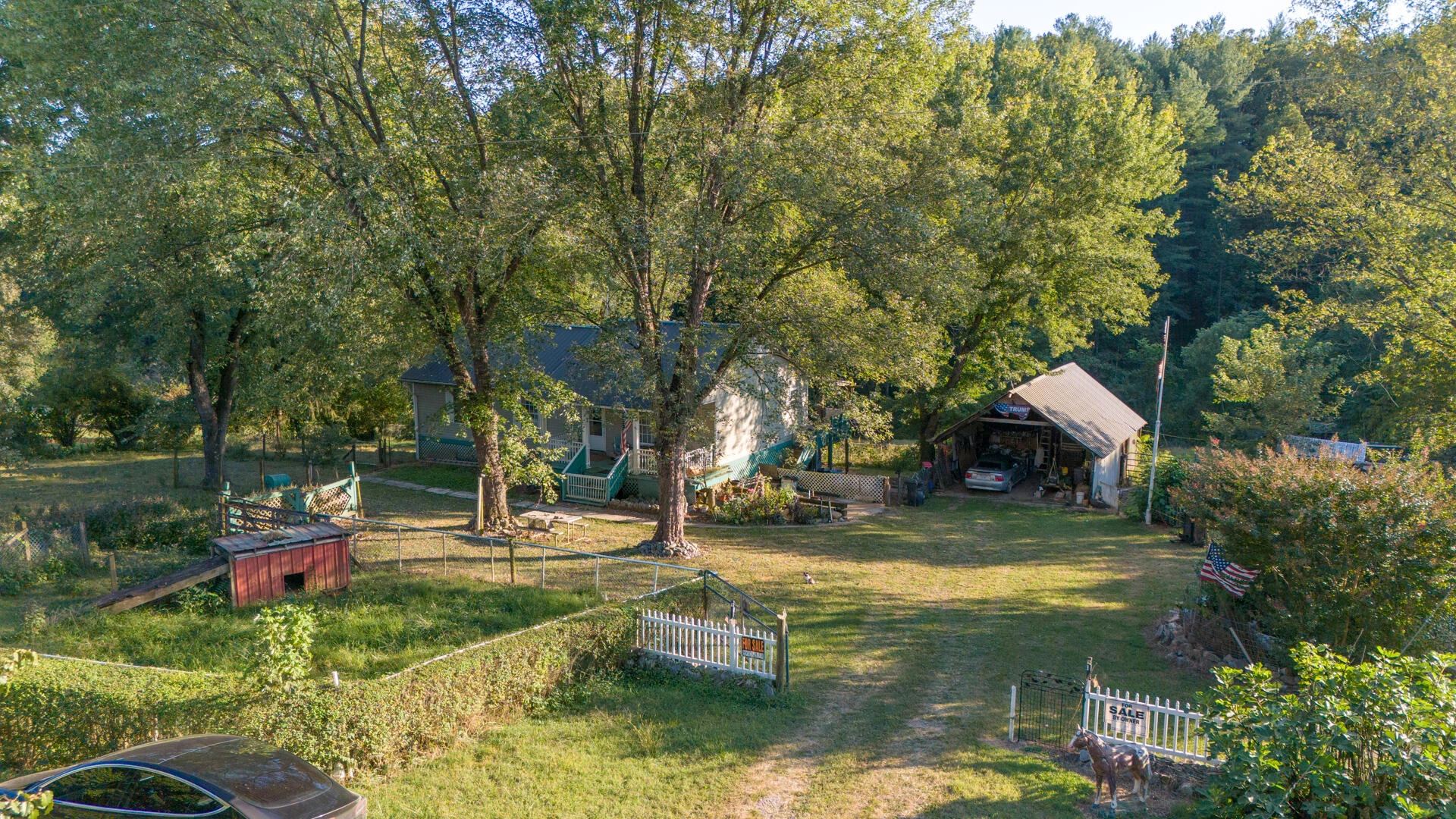 1240 Clearwater DR - Photo 2