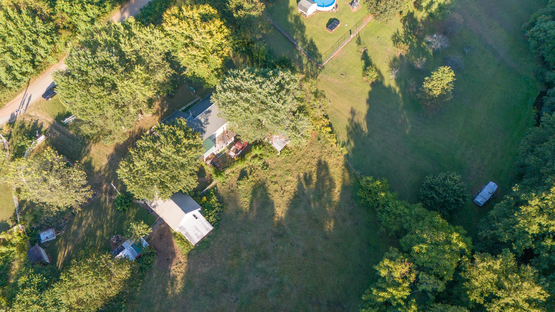 1240 Clearwater DR - Photo 3