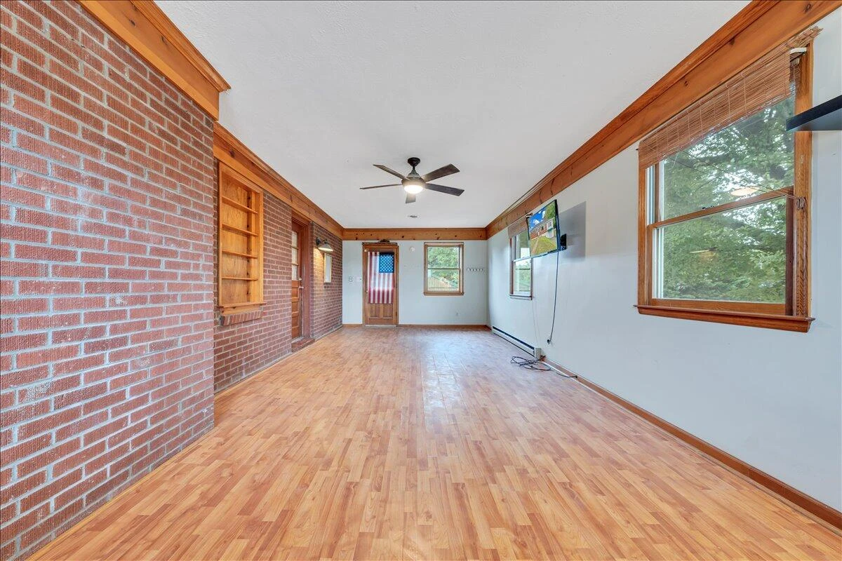 3000 Roundelay RD - Photo 21