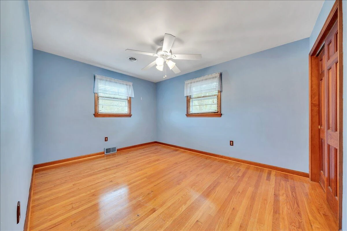 3000 Roundelay RD - Photo 24