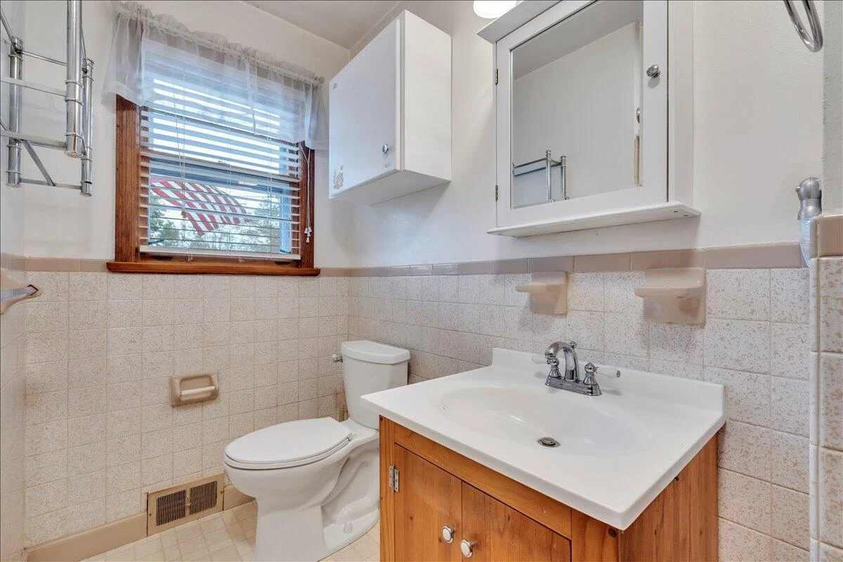 3000 Roundelay RD - Photo 27