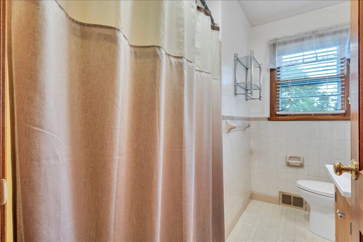 3000 Roundelay RD - Photo 28