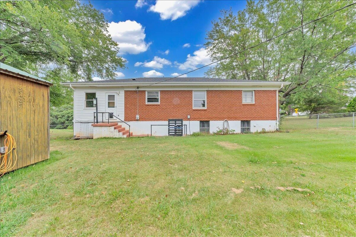 3000 Roundelay RD - Photo 41