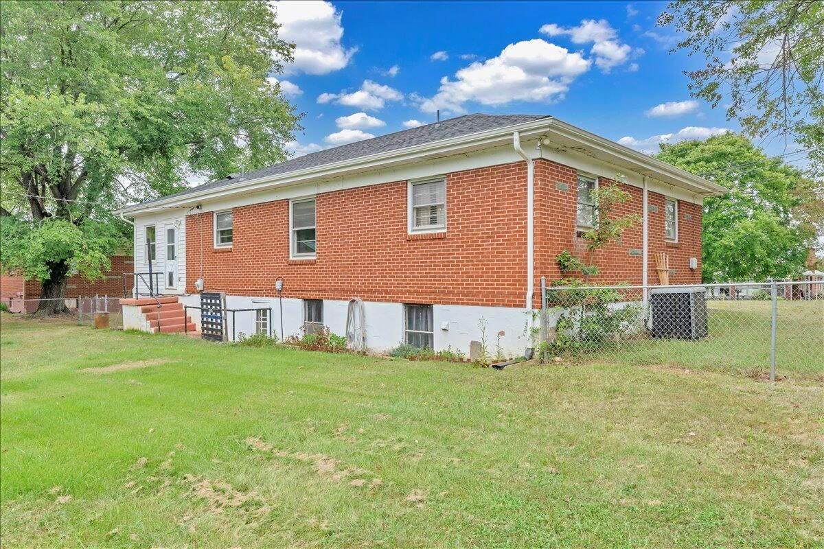 3000 Roundelay RD - Photo 42