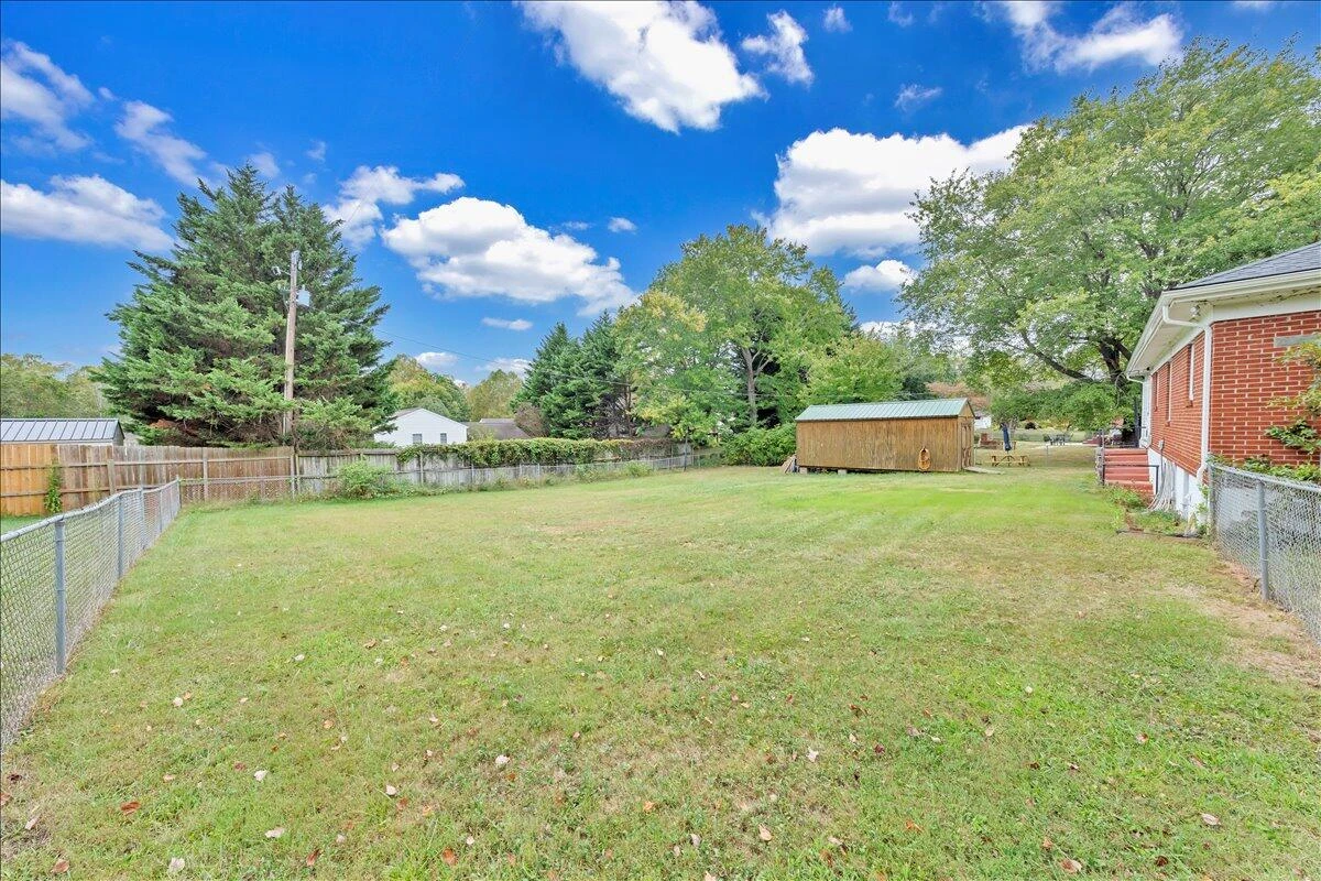 3000 Roundelay RD - Photo 43