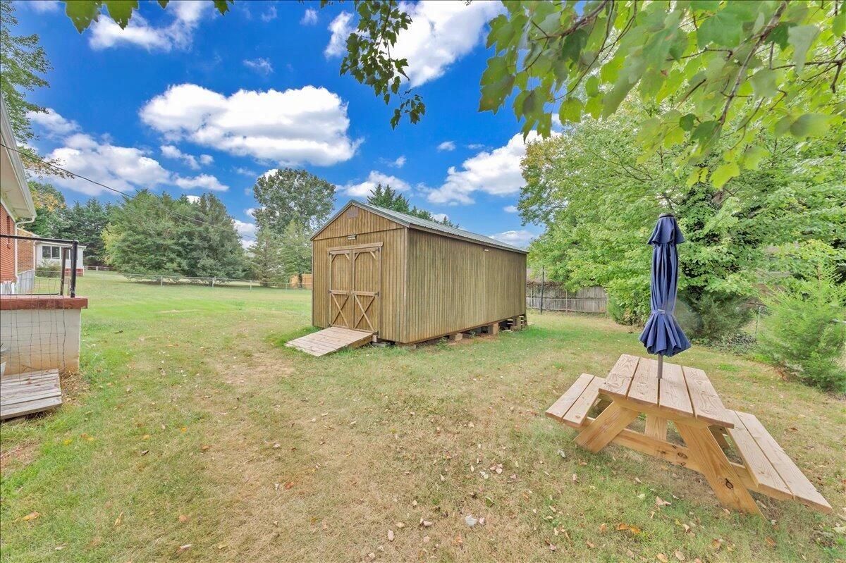 3000 Roundelay RD - Photo 46