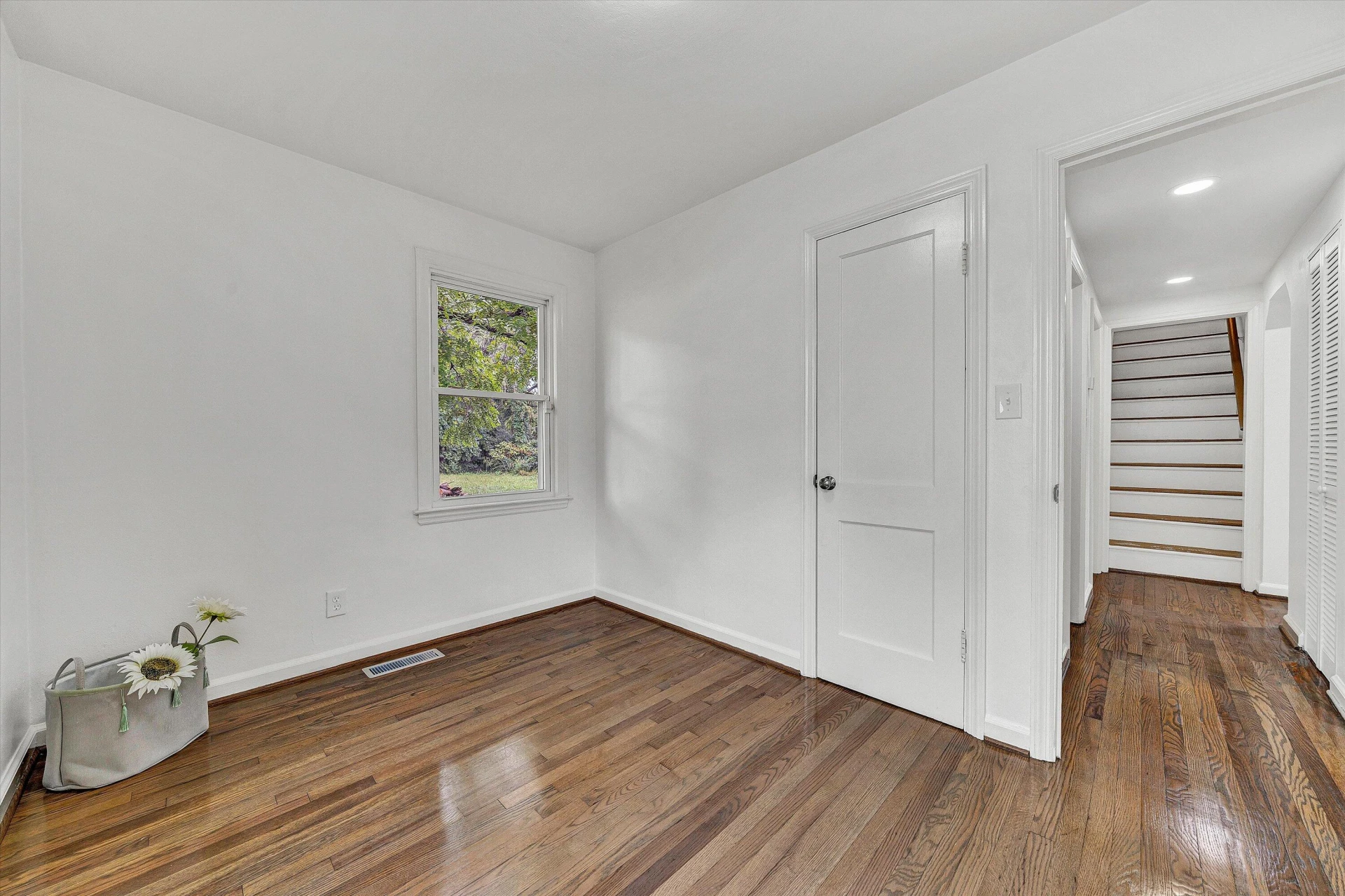 2508 Churchill DR NW - Photo 14