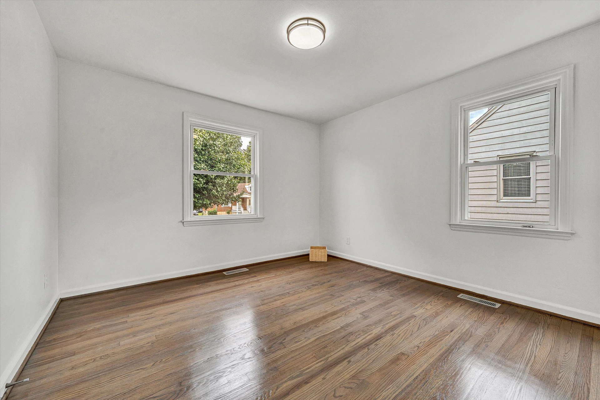 2508 Churchill DR NW - Photo 15