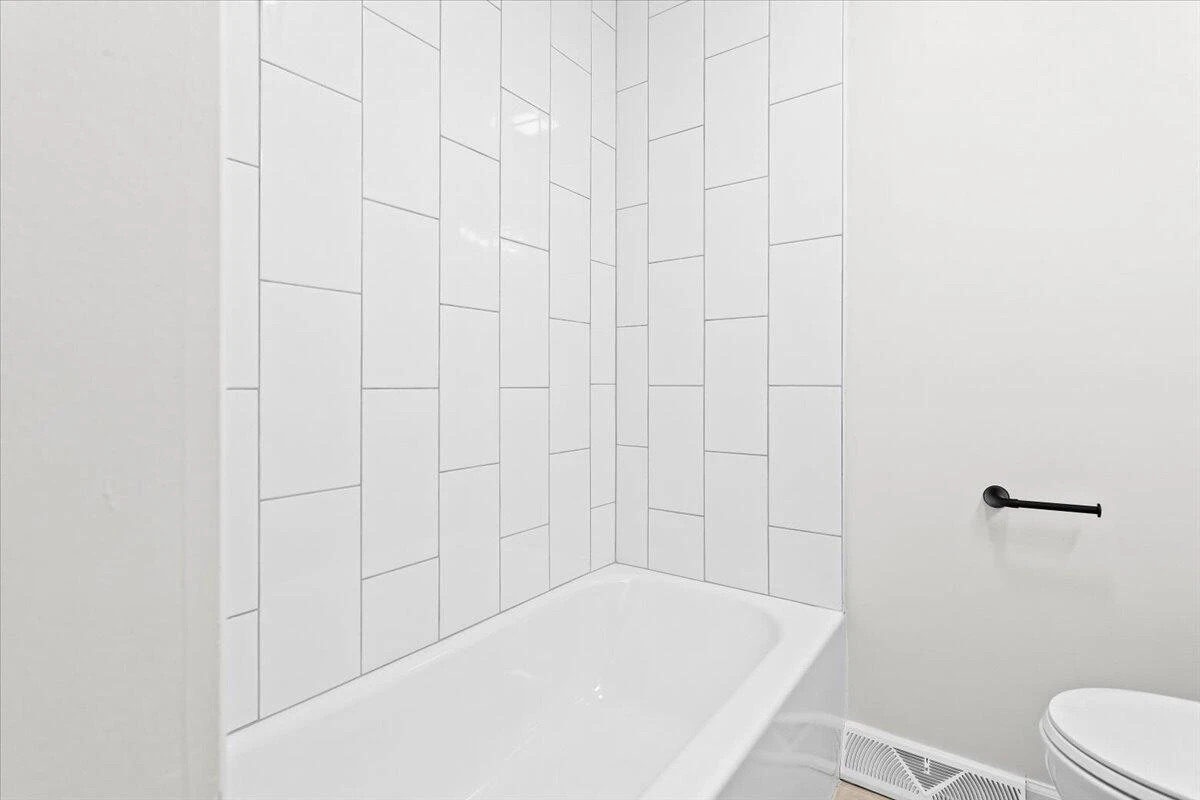2622 Edgewood ST SW - Photo 21