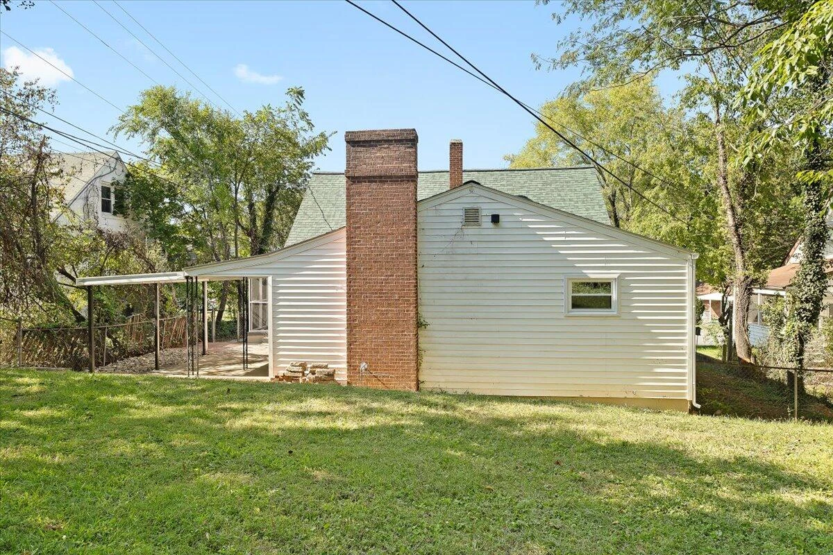 2622 Edgewood ST SW - Photo 30