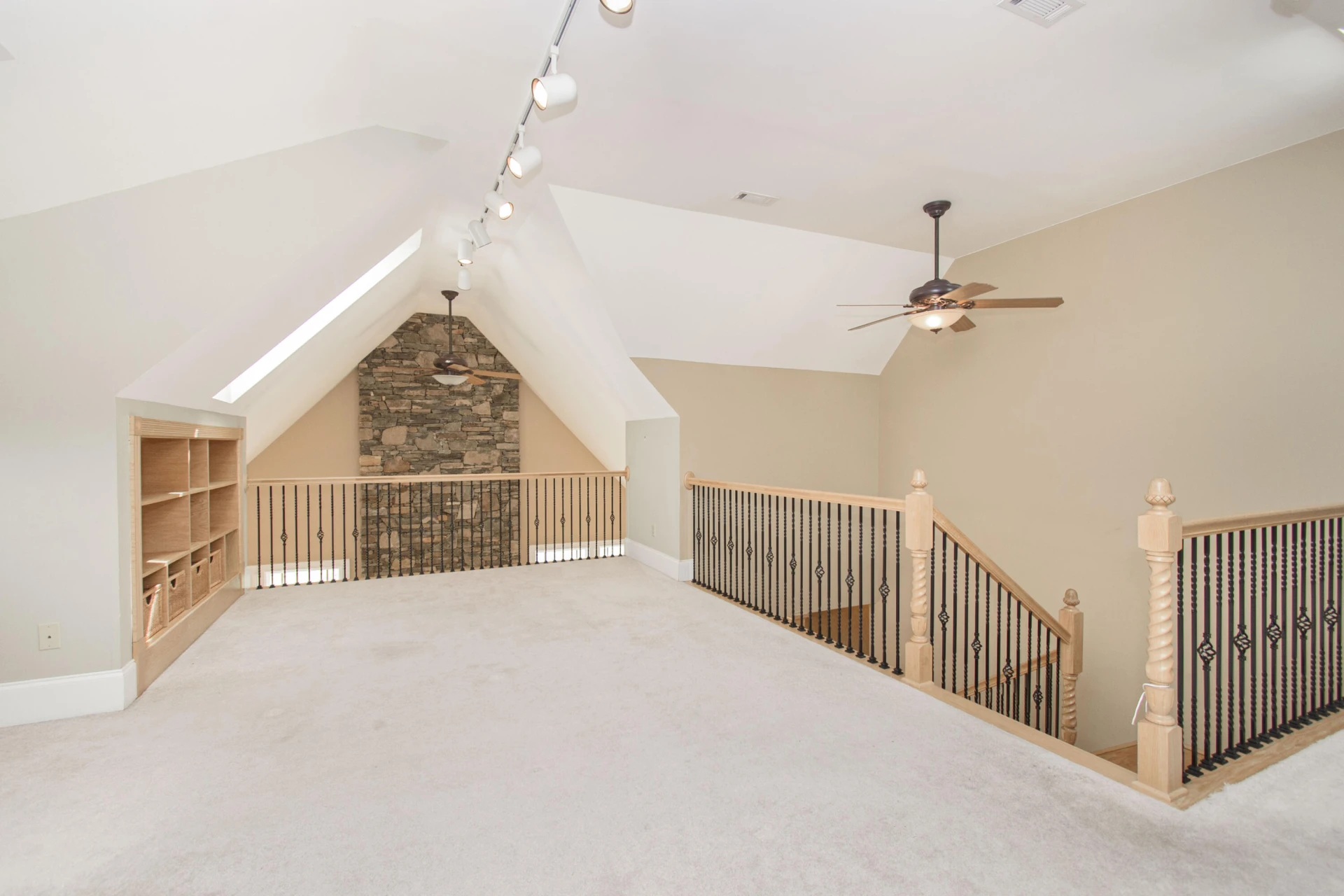 7083 Foxfire RD - Photo 26