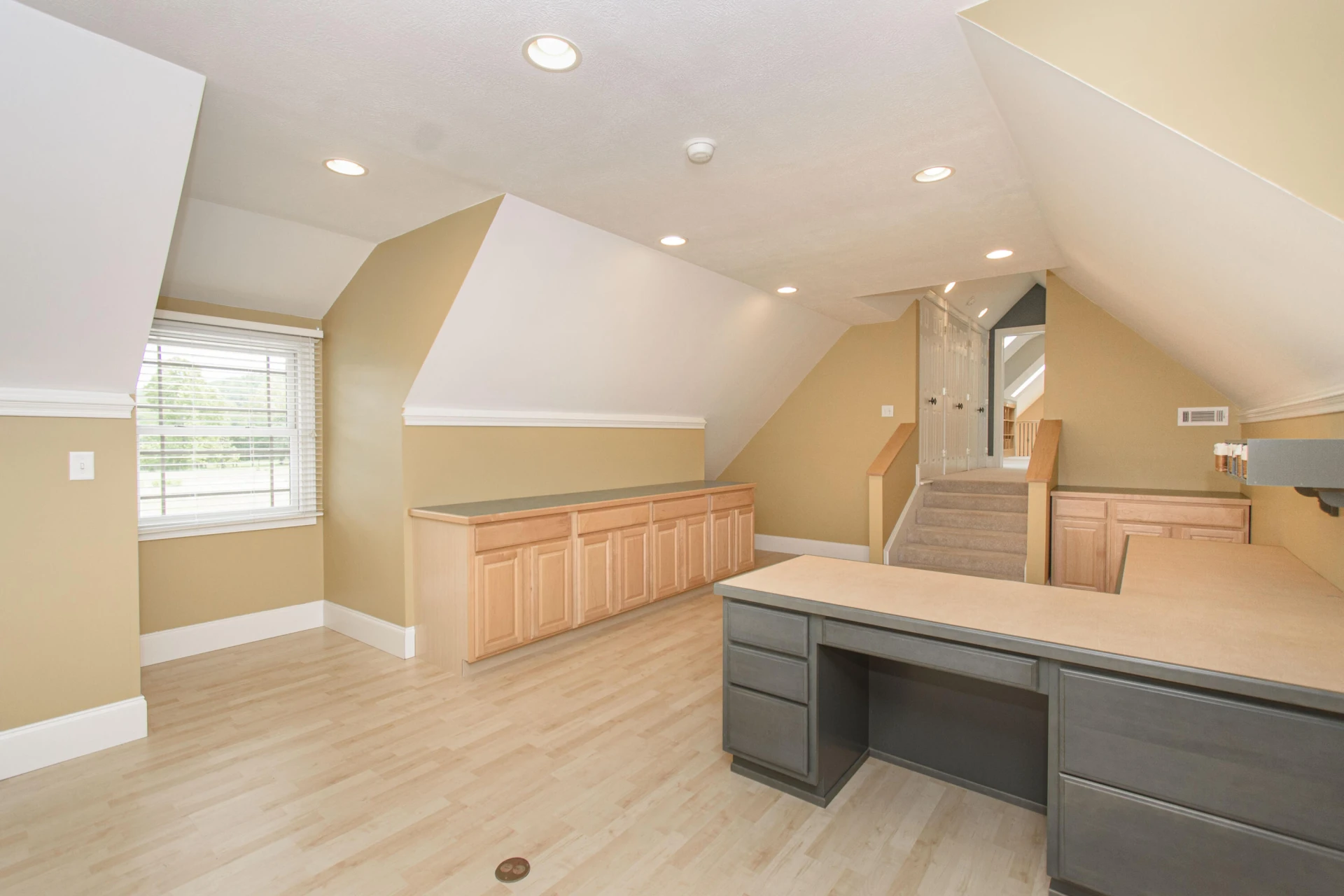 7083 Foxfire RD - Photo 31