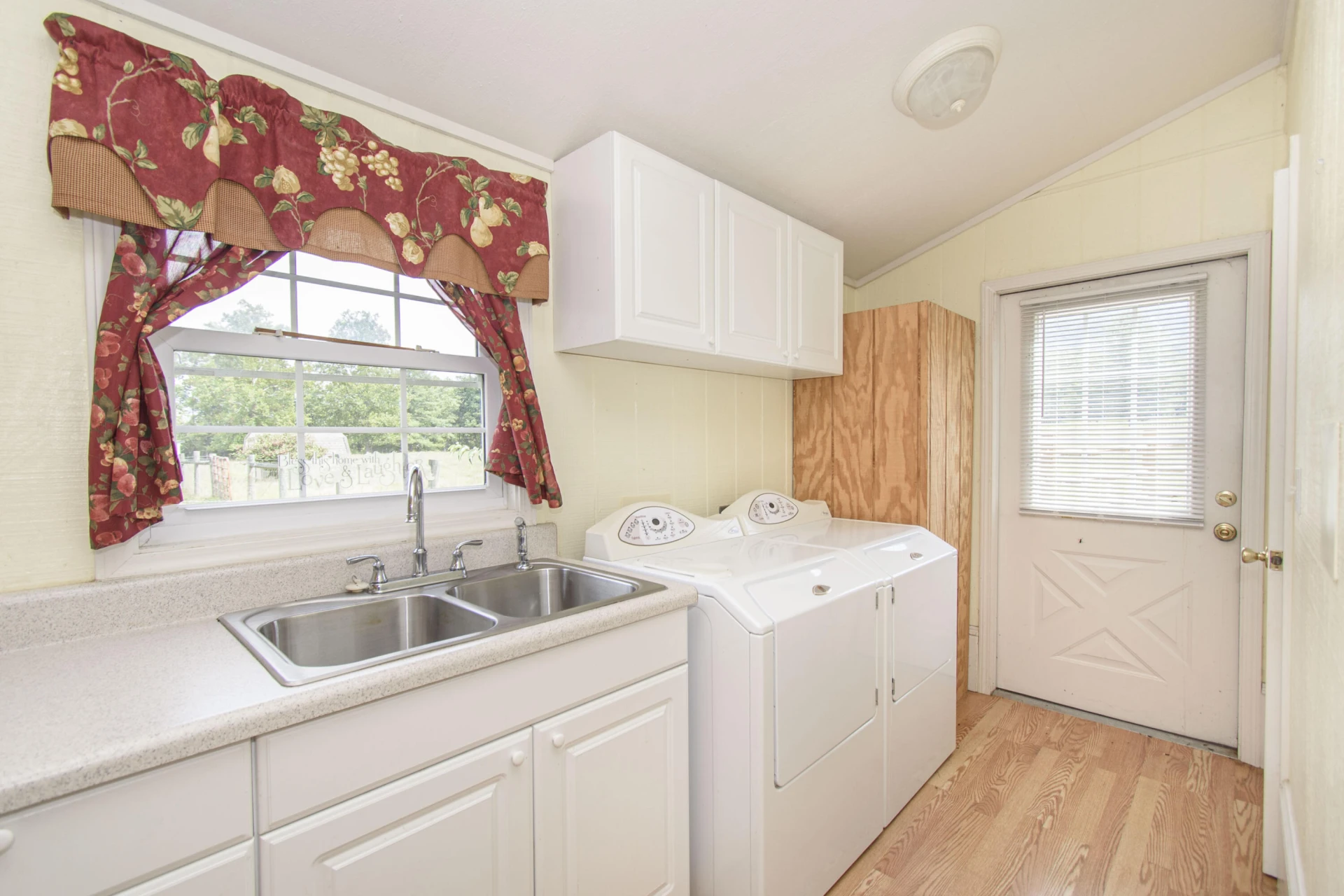 7083 Foxfire RD - Photo 70