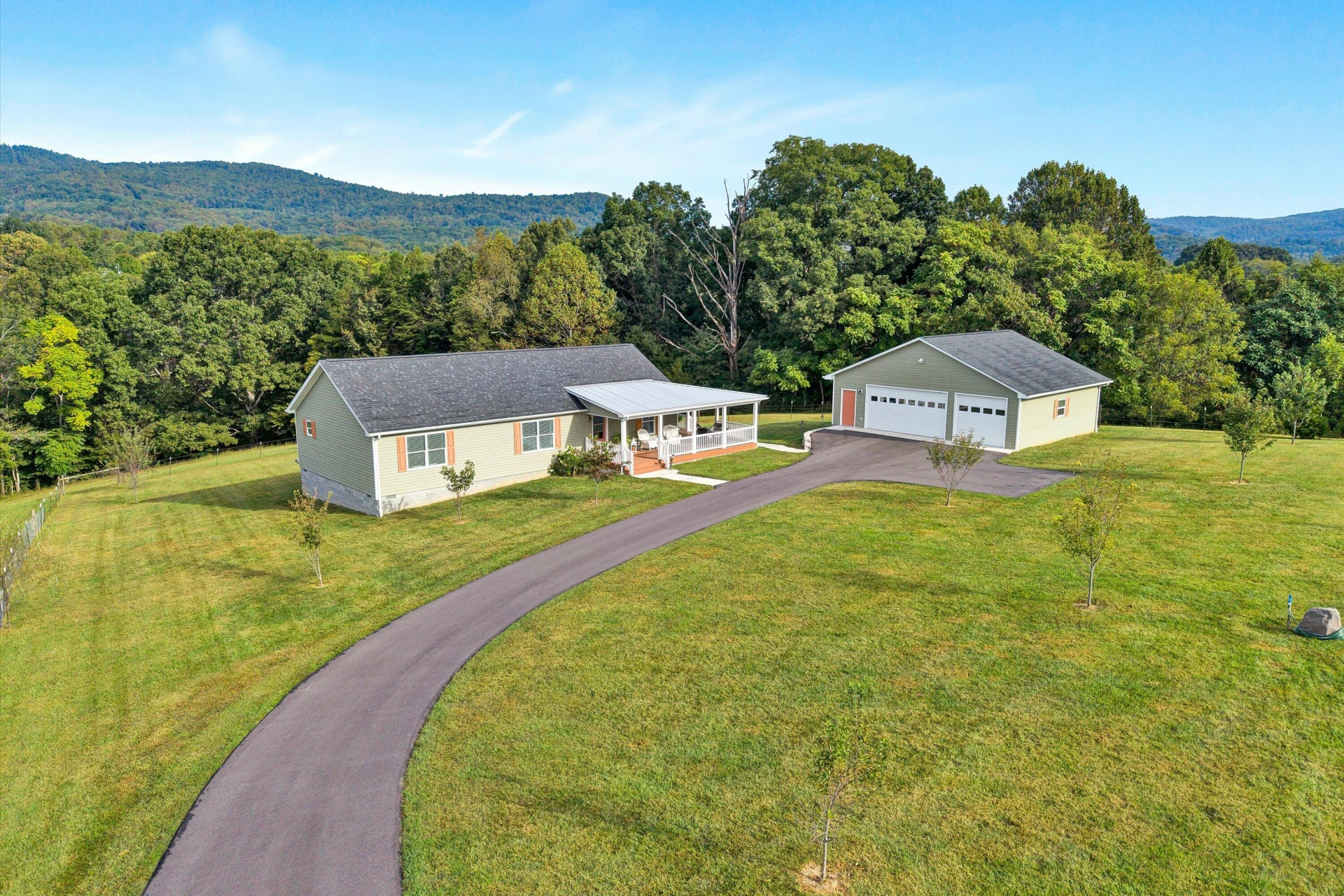 5093 Jordantown RD - Photo 2