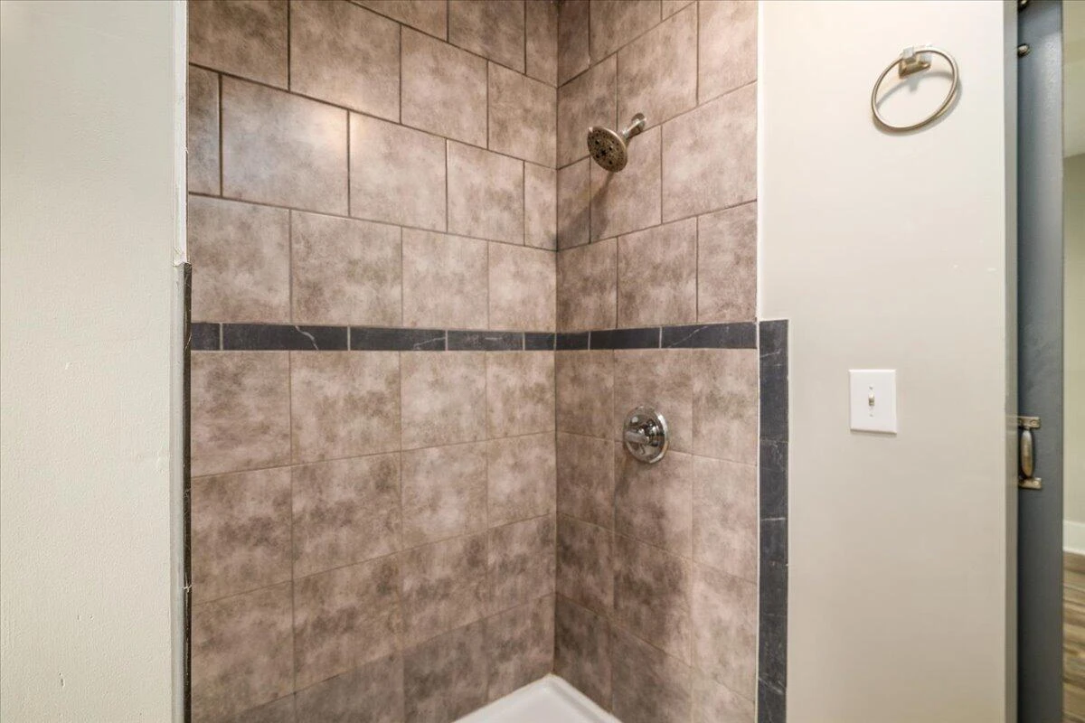4044 Kentucky AVE NW - Photo 20