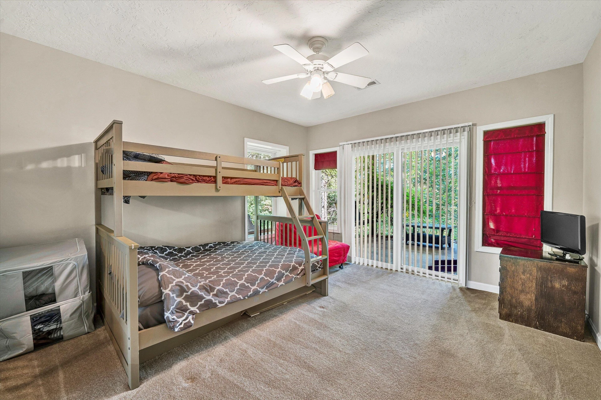 2303 Moss Meadows DR - Photo 37